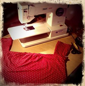 Sewing-machine-narya.jpg